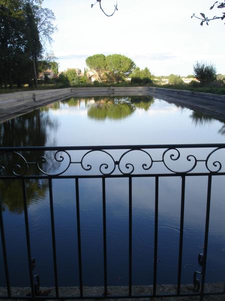 Assise sur le banc de la solitude...jolie vue quand mme